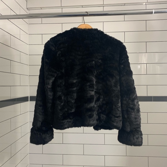 Fur (Faux) Cropped Coat - Picture 3 of 7